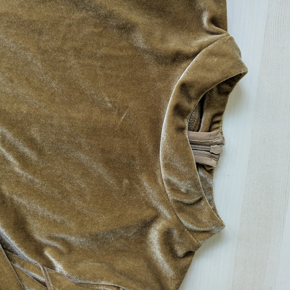 Ivy City Co La La Lady Midi Gold Velvet Long sleeve Modest Mom Dress S - Picture 12 of 16